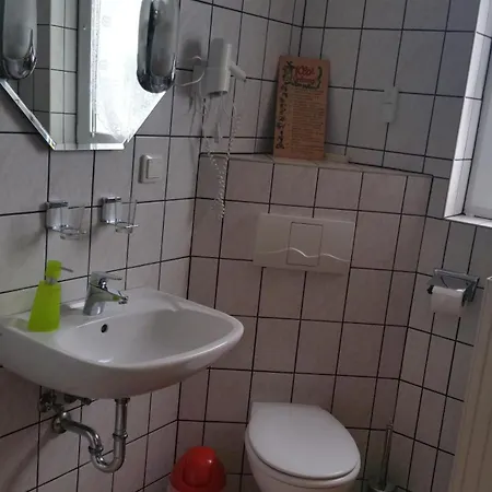 Alte Fischerhuette *